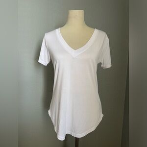Z Supply Crisp V neck White T-Shirt Women’s Size Small